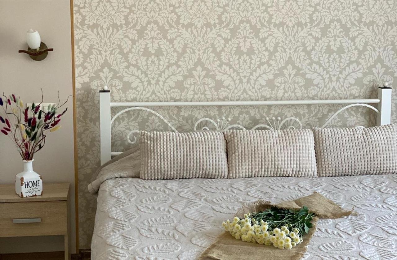 Tamerlan Khmelʼnytsʼkyy Extérieur photo